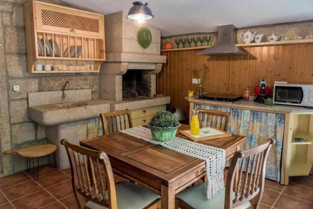 Quinta Vale De Frades Guest House Torrao  ภายนอก รูปภาพ